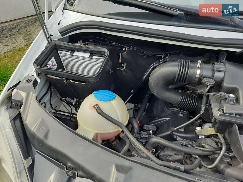 Грузовой фургон Mercedes-Benz Sprinter 2012 в Черновцах