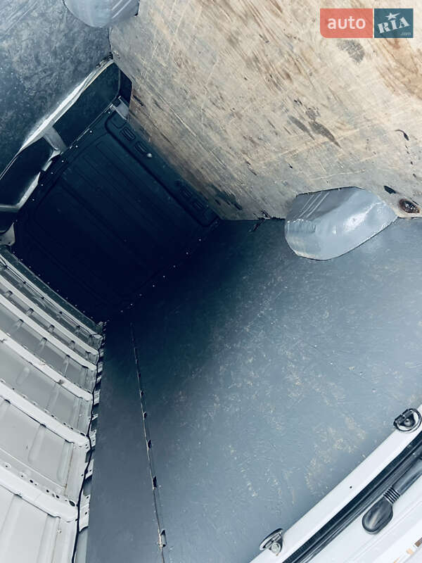 Грузовой фургон Mercedes-Benz Sprinter 2016 в Тячеве фото 17 Грузовой фургон Mercedes-Benz Sprinter 2016 в Тячеве