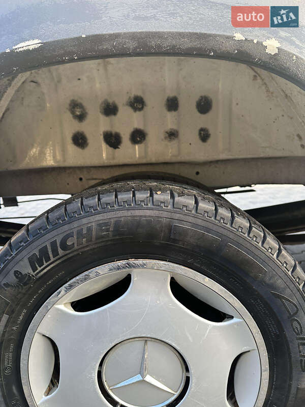 Грузовой фургон Mercedes-Benz Sprinter 2001 в Иршаве