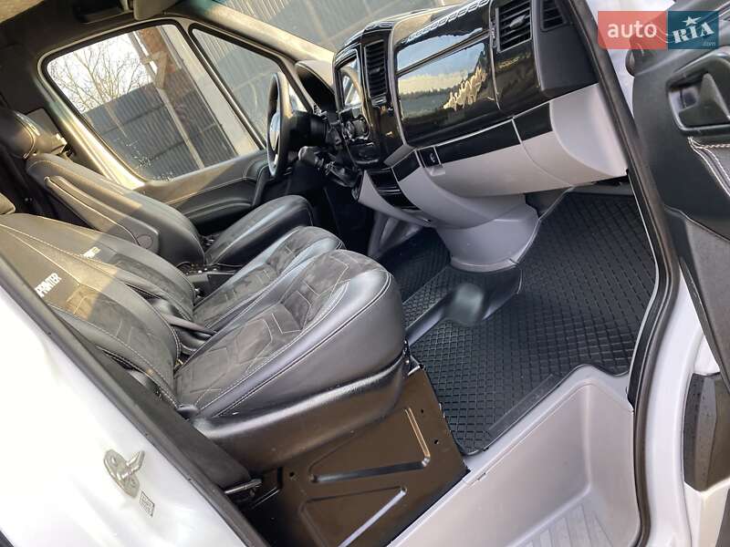 Грузопассажирский фургон Mercedes-Benz Sprinter 2018 в Мукачево