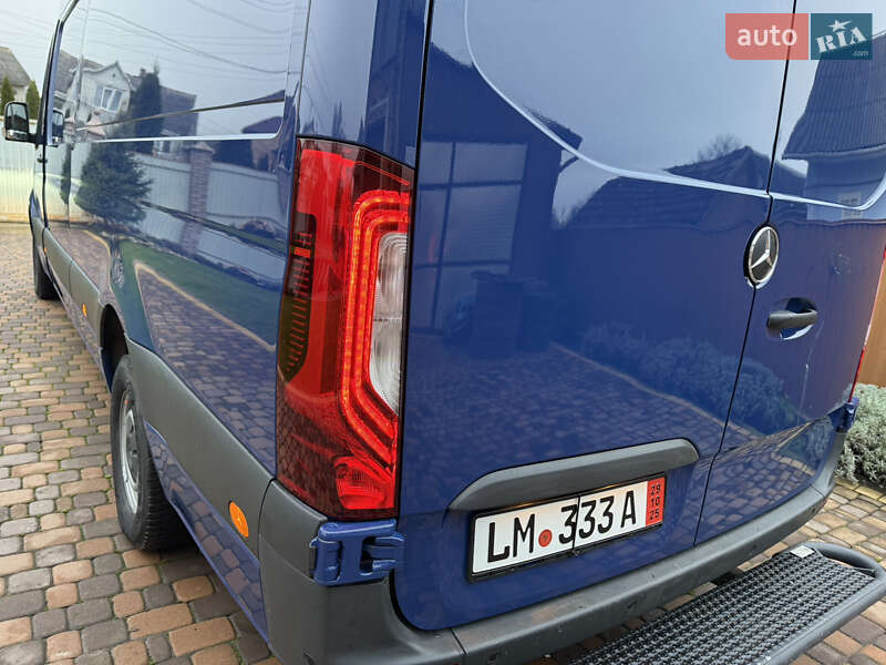 Грузовой фургон Mercedes-Benz Sprinter 2021 в Черновцах