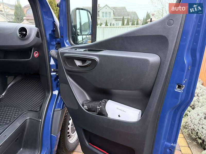 Грузовой фургон Mercedes-Benz Sprinter 2021 в Черновцах