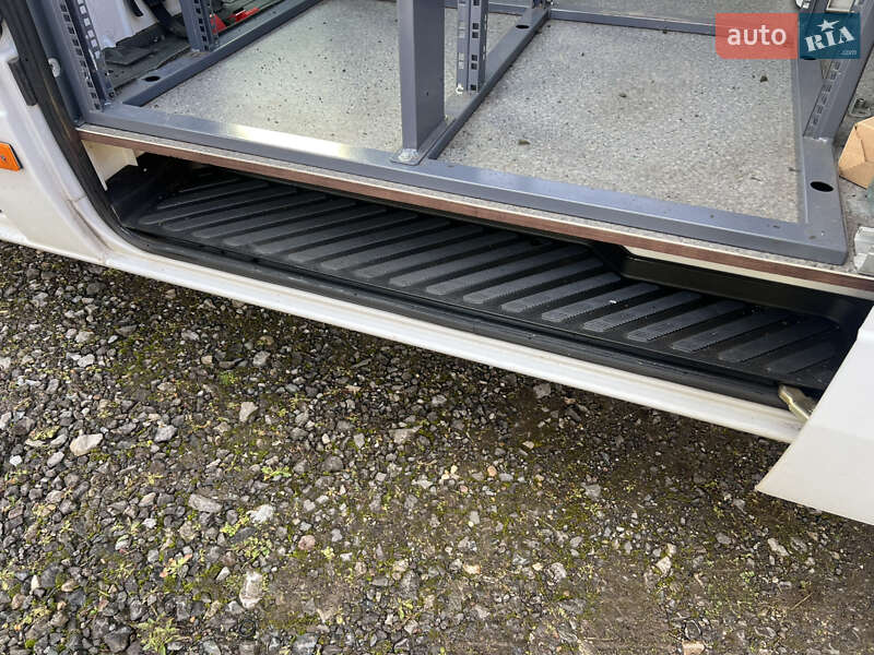 Микроавтобус грузовой (до 3,5т) Mercedes-Benz Sprinter 2005 в Долине