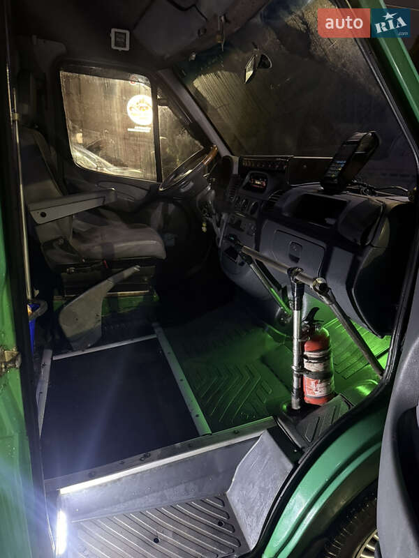 Городской автобус Mercedes-Benz Sprinter 2002 в Виннице фото 24 Городской автобус Mercedes-Benz Sprinter 2002 в Виннице