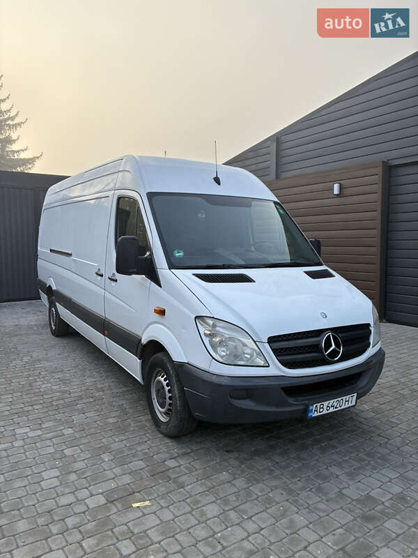 Вантажний фургон Mercedes-Benz Sprinter 2011 в Вінниці