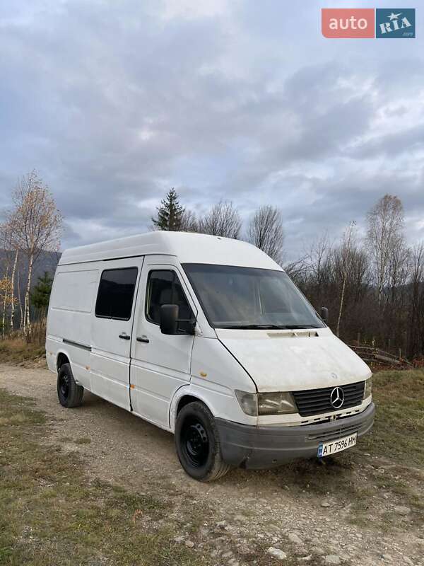 Грузовой фургон Mercedes-Benz Sprinter 1996 в Коломые
