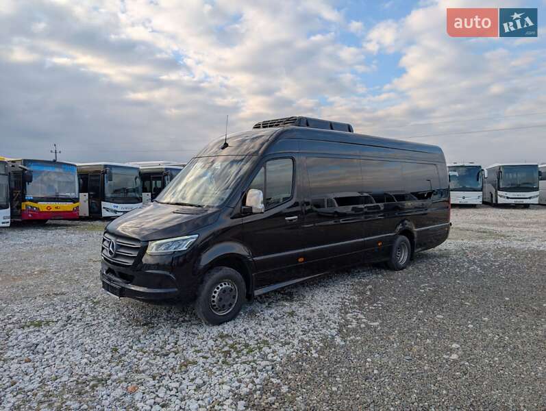 Туристичний / Міжміський автобус Mercedes-Benz Sprinter 2021 в Рівному
