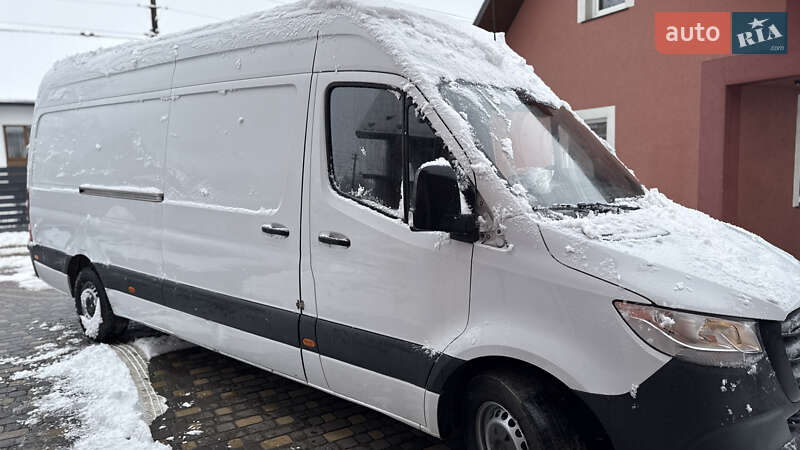 Грузовой фургон Mercedes-Benz Sprinter 2020 в Новояворовске