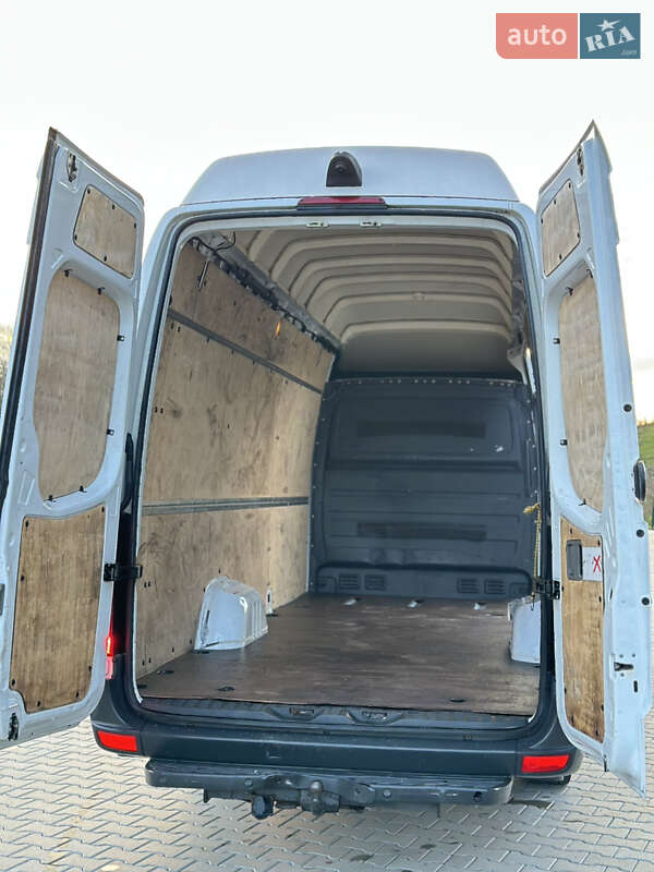 Микроавтобус грузовой (до 3,5т) Mercedes-Benz Sprinter 2016 в Черновцах