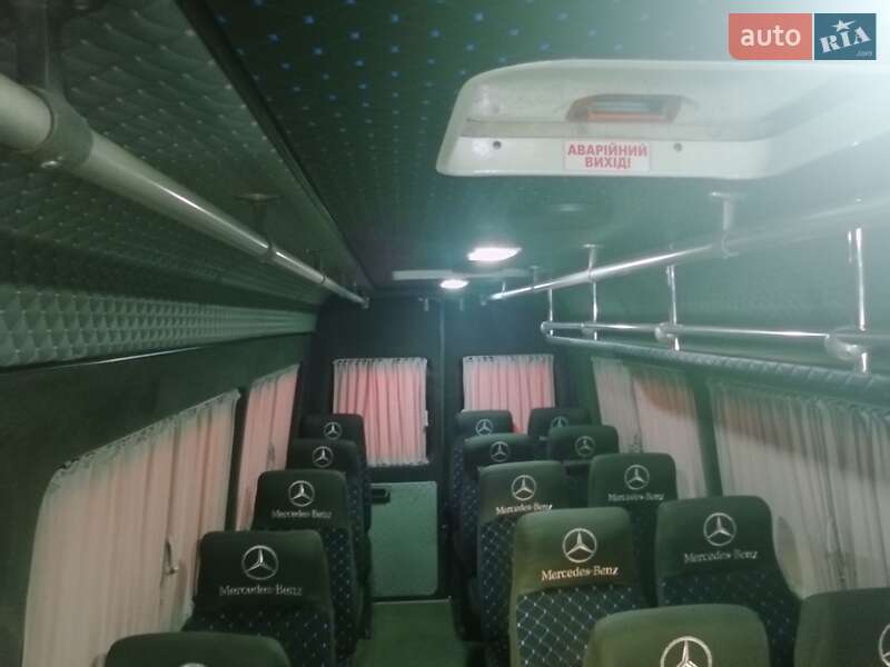 Микроавтобус Mercedes-Benz Sprinter 2000 в Ивано-Франковске