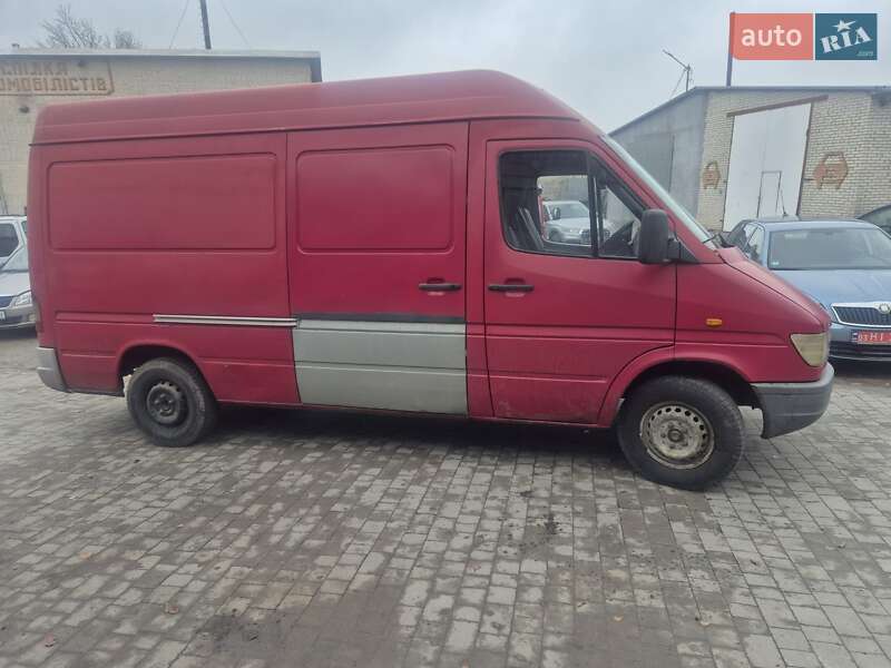 Грузовой фургон Mercedes-Benz Sprinter 1998 в Луцке