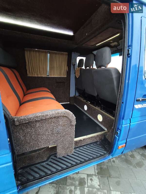 Грузопассажирский фургон Mercedes-Benz Sprinter 1997 в Каменец-Подольском