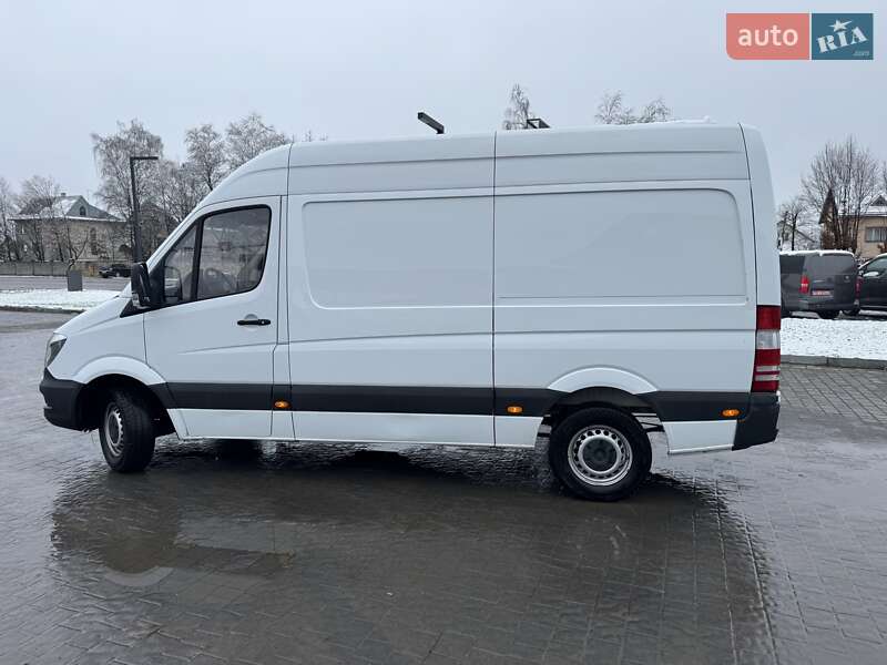 Вантажний фургон Mercedes-Benz Sprinter 2016 в Івано-Франківську