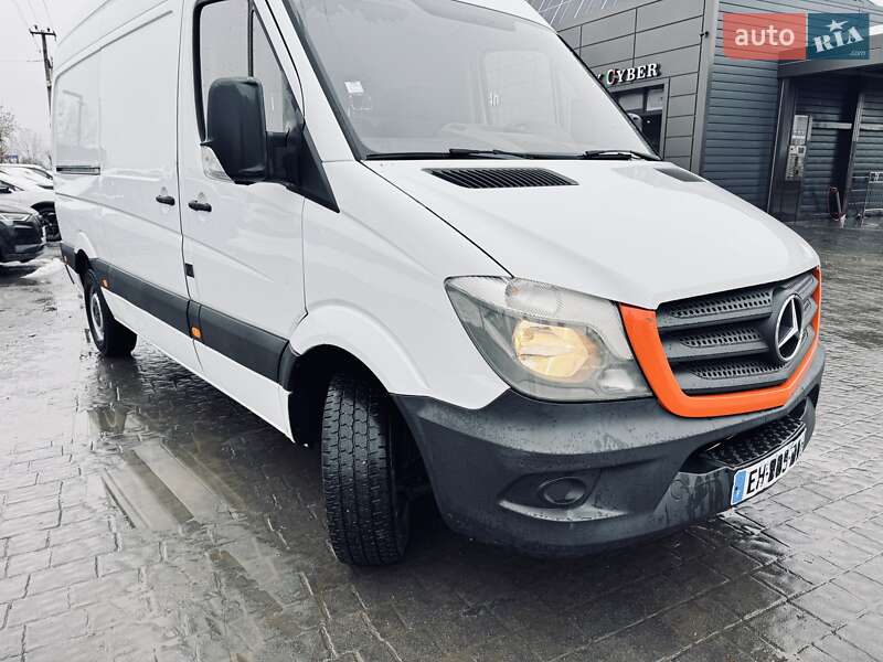 Вантажний фургон Mercedes-Benz Sprinter 2016 в Івано-Франківську