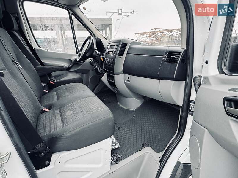 Вантажний фургон Mercedes-Benz Sprinter 2016 в Івано-Франківську