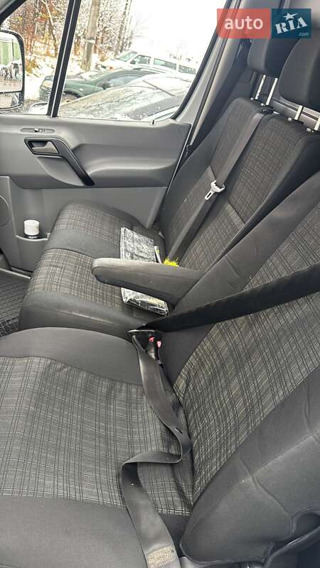 Вантажний фургон Mercedes-Benz Sprinter 2016 в Івано-Франківську