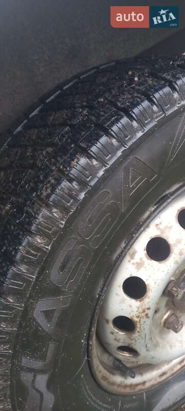 Вантажний фургон Mercedes-Benz Sprinter 2004 в Невицькому