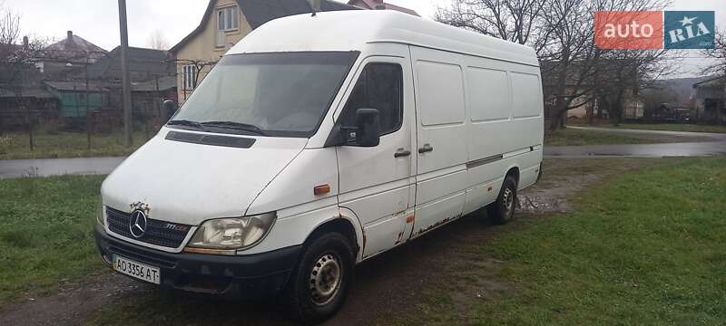 Вантажний фургон Mercedes-Benz Sprinter 2004 в Невицькому