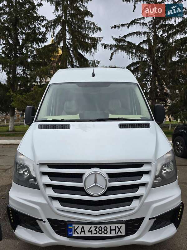 Мінівен Mercedes-Benz Sprinter 2016 в Рені