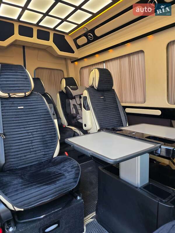 Мінівен Mercedes-Benz Sprinter 2016 в Рені