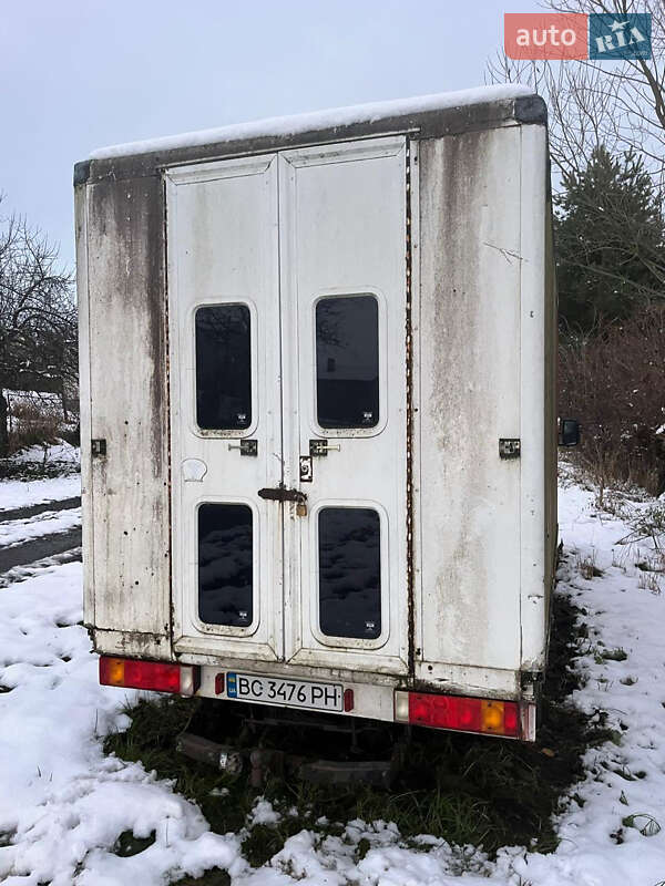 Грузовой фургон Mercedes-Benz Sprinter 1997 в Львове