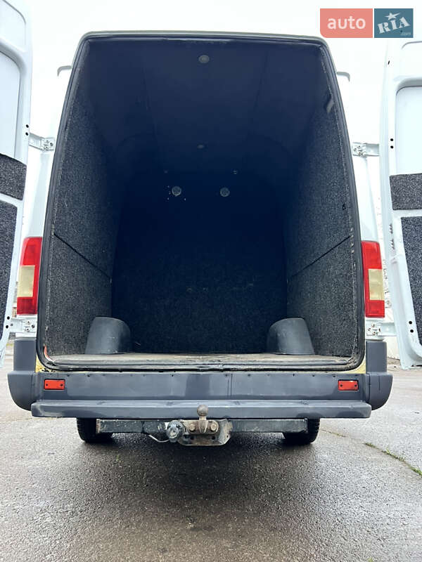 Вантажопасажирський фургон Mercedes-Benz Sprinter 2002 в Сарнах