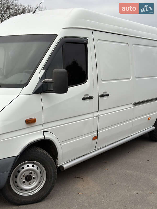 Вантажний фургон Mercedes-Benz Sprinter 2003 в Вінниці