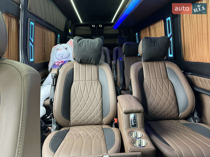 Микроавтобус Mercedes-Benz Sprinter 2018 в Житомире
