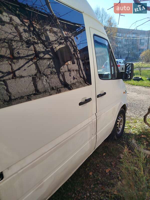 Микровэн Mercedes-Benz Sprinter 2000 в Хусте фото 3 Микровэн Mercedes-Benz Sprinter 2000 в Хусте