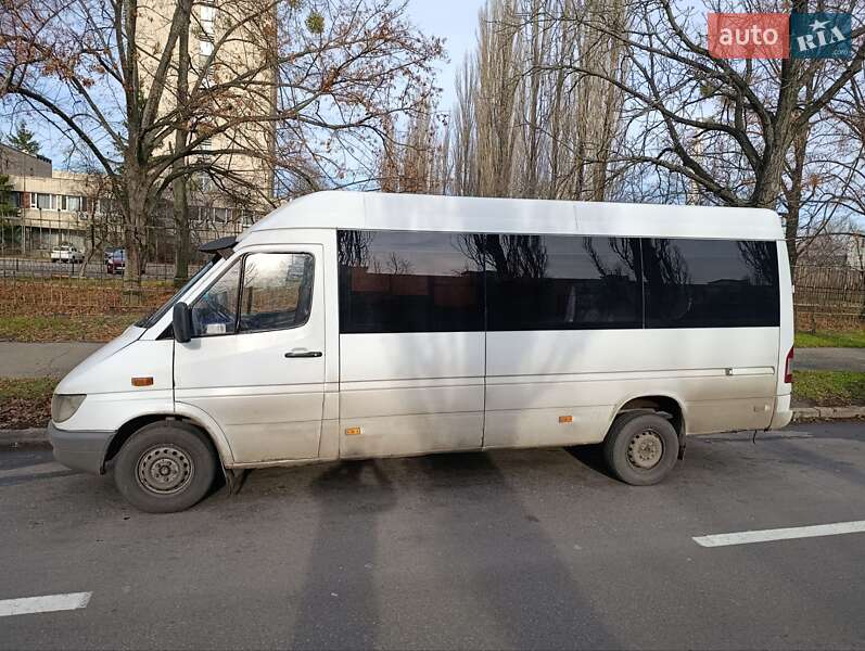 Микроавтобус Mercedes-Benz Sprinter 1998 в Киеве