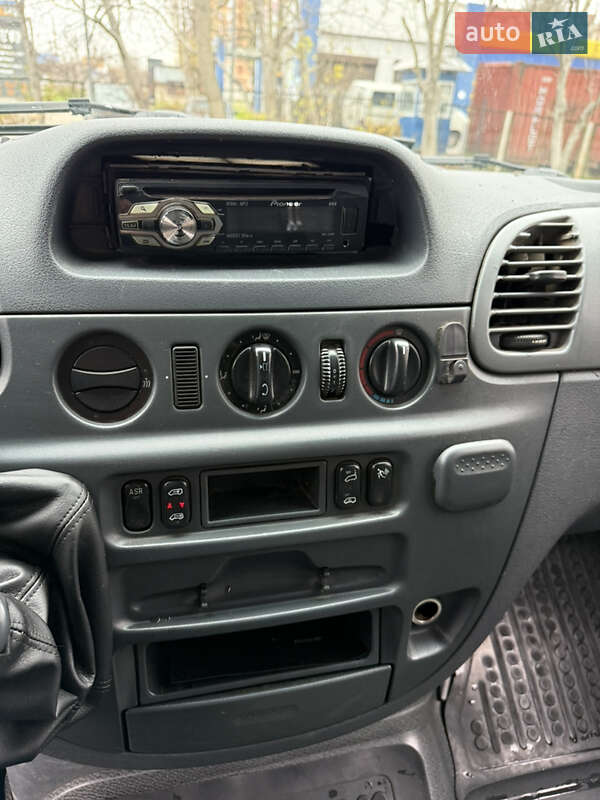 Мікроавтобус вантажний (до 3,5т) Mercedes-Benz Sprinter 2005 в Одесі фото 12 Мікроавтобус вантажний (до 3,5т) Mercedes-Benz Sprinter 2005 в Одесі