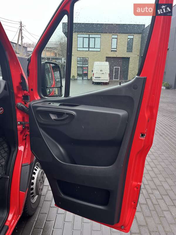 Вантажний фургон Mercedes-Benz Sprinter 2020 в Рівному