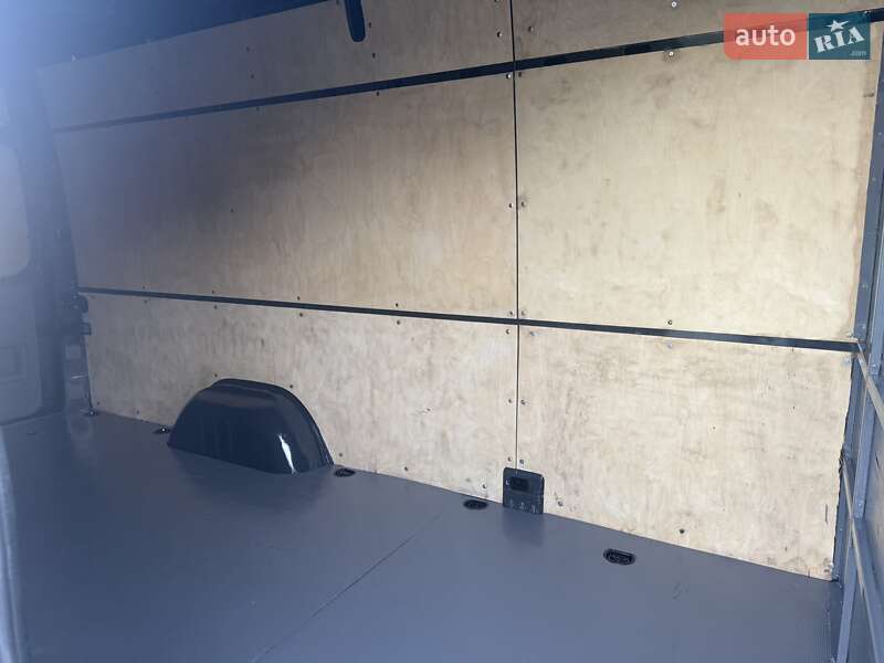 Вантажний фургон Mercedes-Benz Sprinter 2011 в Малинцях