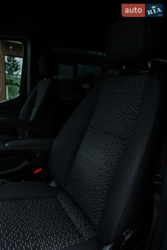 Мінівен Mercedes-Benz Sprinter 2023 в Ужгороді фото 73 Мінівен Mercedes-Benz Sprinter 2023 в Ужгороді