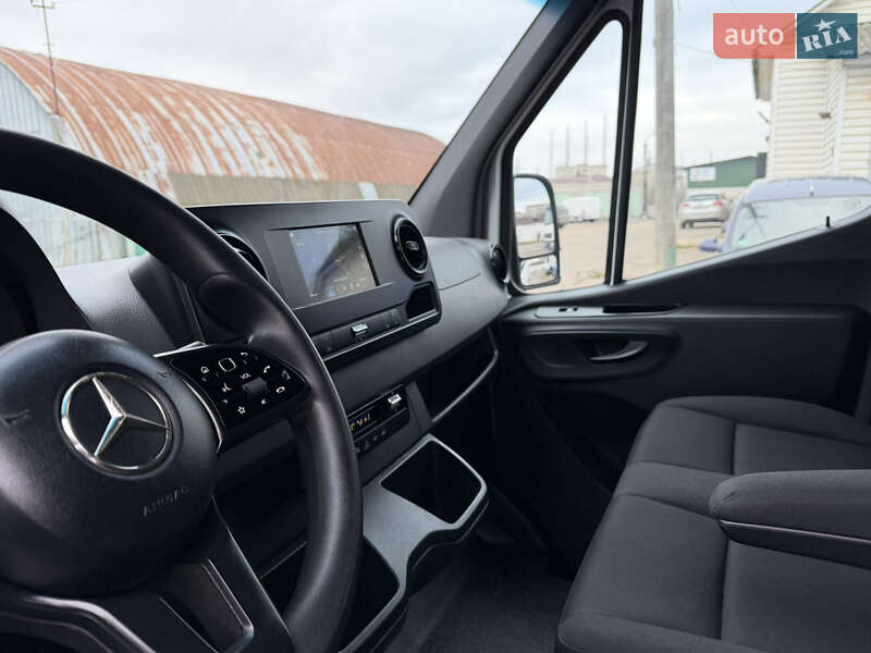 Вантажний фургон Mercedes-Benz Sprinter 2020 в Рівному