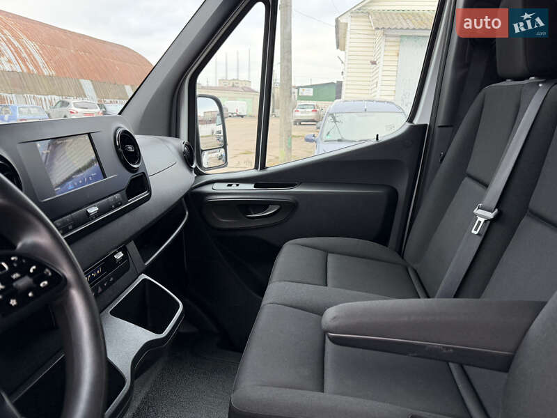 Вантажний фургон Mercedes-Benz Sprinter 2020 в Рівному