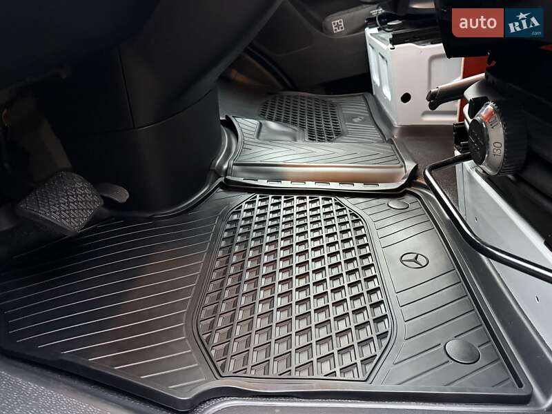 Вантажний фургон Mercedes-Benz Sprinter 2021 в Києві