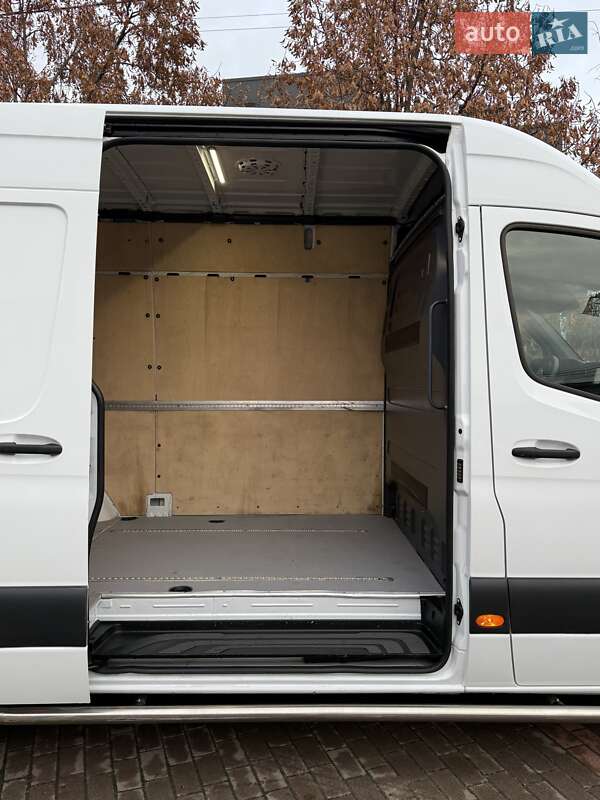 Вантажний фургон Mercedes-Benz Sprinter 2021 в Києві
