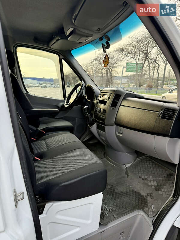 Вантажопасажирський фургон Mercedes-Benz Sprinter 2012 в Одесі