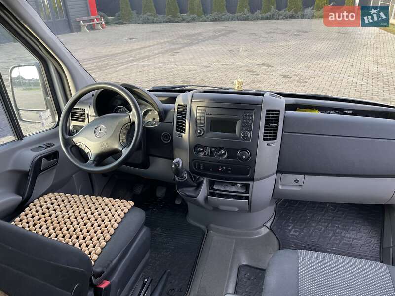 Мікроавтобус Mercedes-Benz Sprinter 2012 в Новоселиці