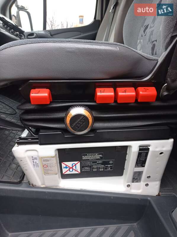 Вантажний фургон Mercedes-Benz Sprinter 2006 в Долинській