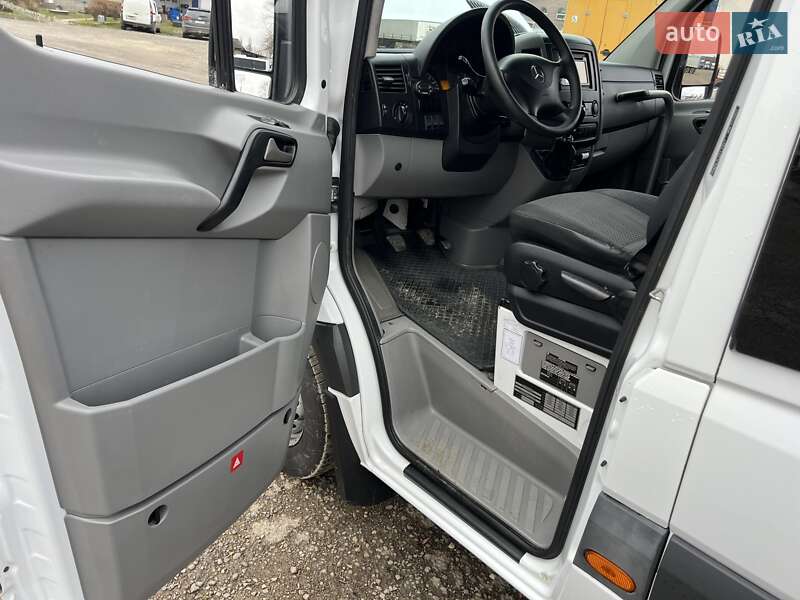 Туристичний / Міжміський автобус Mercedes-Benz Sprinter 2013 в Хотині фото 21 Туристичний / Міжміський автобус Mercedes-Benz Sprinter 2013 в Хотині