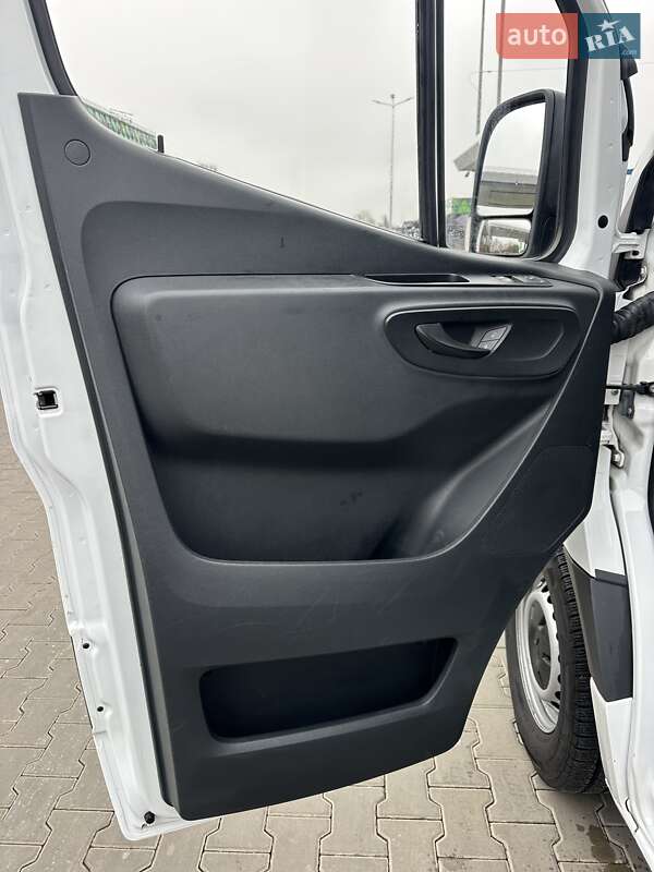 Вантажний фургон Mercedes-Benz Sprinter 2020 в Луцьку