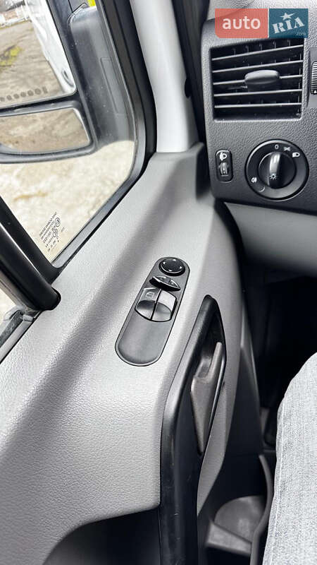 Вантажний фургон Mercedes-Benz Sprinter 2016 в Львові фото 20 Вантажний фургон Mercedes-Benz Sprinter 2016 в Львові