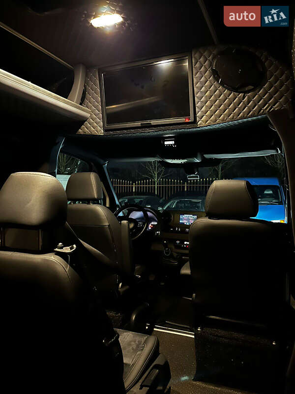 Мінівен Mercedes-Benz Sprinter 2019 в Києві фото 11 Мінівен Mercedes-Benz Sprinter 2019 в Києві