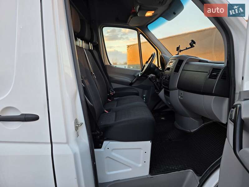 Грузовой фургон Mercedes-Benz Sprinter 2017 в Тячеве фото 13 Грузовой фургон Mercedes-Benz Sprinter 2017 в Тячеве