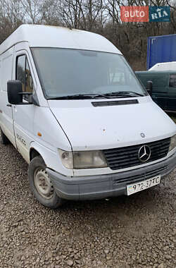 Вантажний фургон Mercedes-Benz Sprinter 1997 в Жидачові