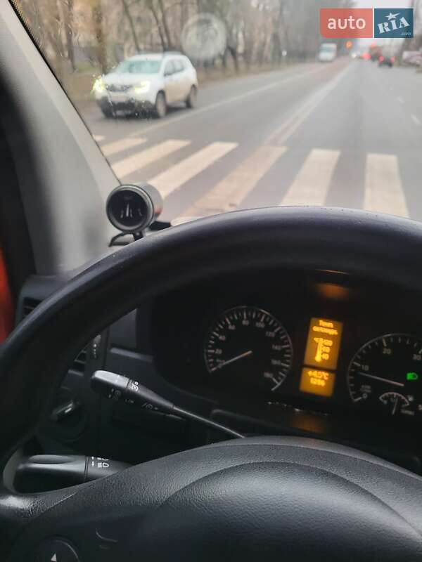 Вантажний фургон Mercedes-Benz Sprinter 2015 в Борзні фото 10 Вантажний фургон Mercedes-Benz Sprinter 2015 в Борзні