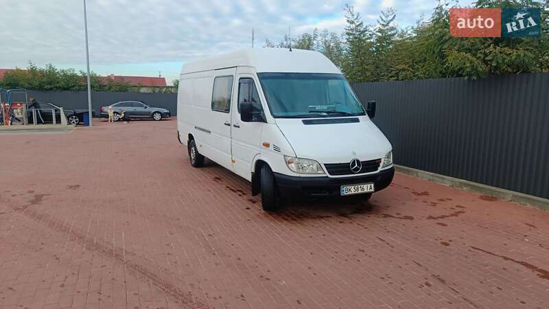 Вантажопасажирський фургон Mercedes-Benz Sprinter 2005 в Сарнах
