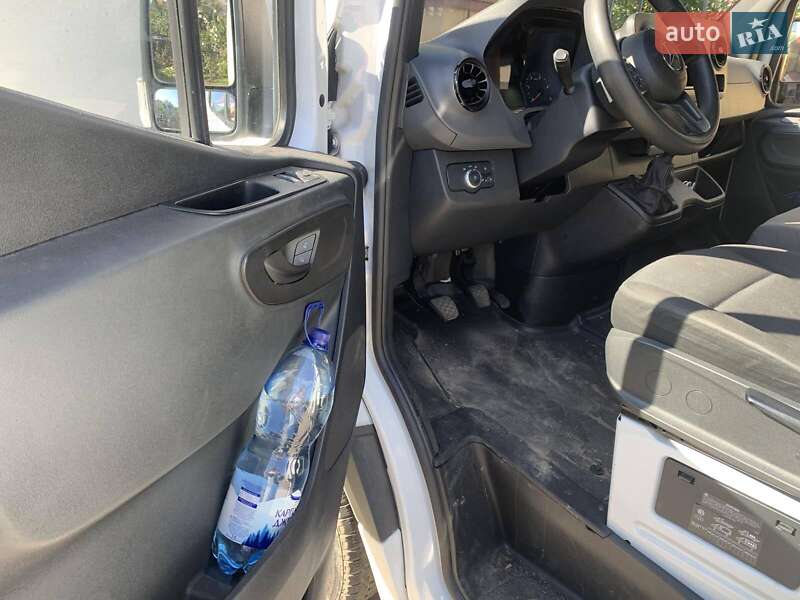 Мінівен Mercedes-Benz Sprinter 2023 в Львові фото 24 Мінівен Mercedes-Benz Sprinter 2023 в Львові